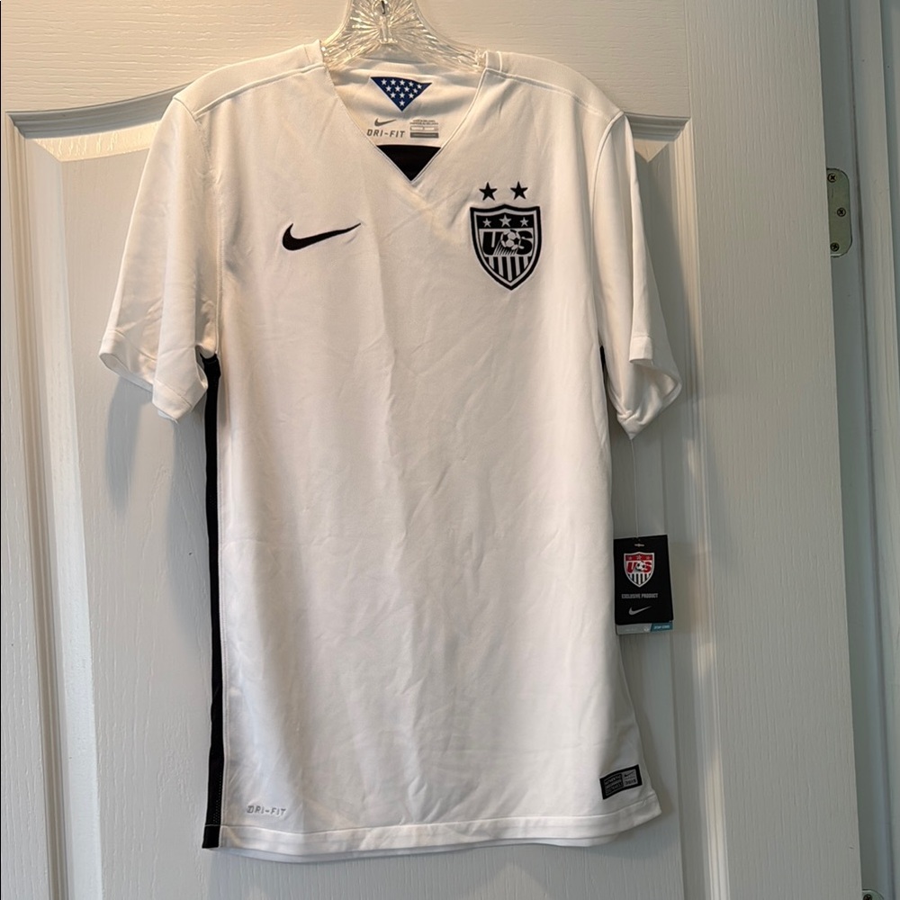 NWT 2015 Vintage USWNT Nike Dri Fit White Soccer Jersey Size Small - 2 Star